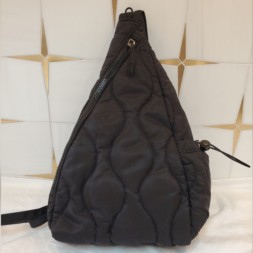 Pretty Simple one shoulder bag